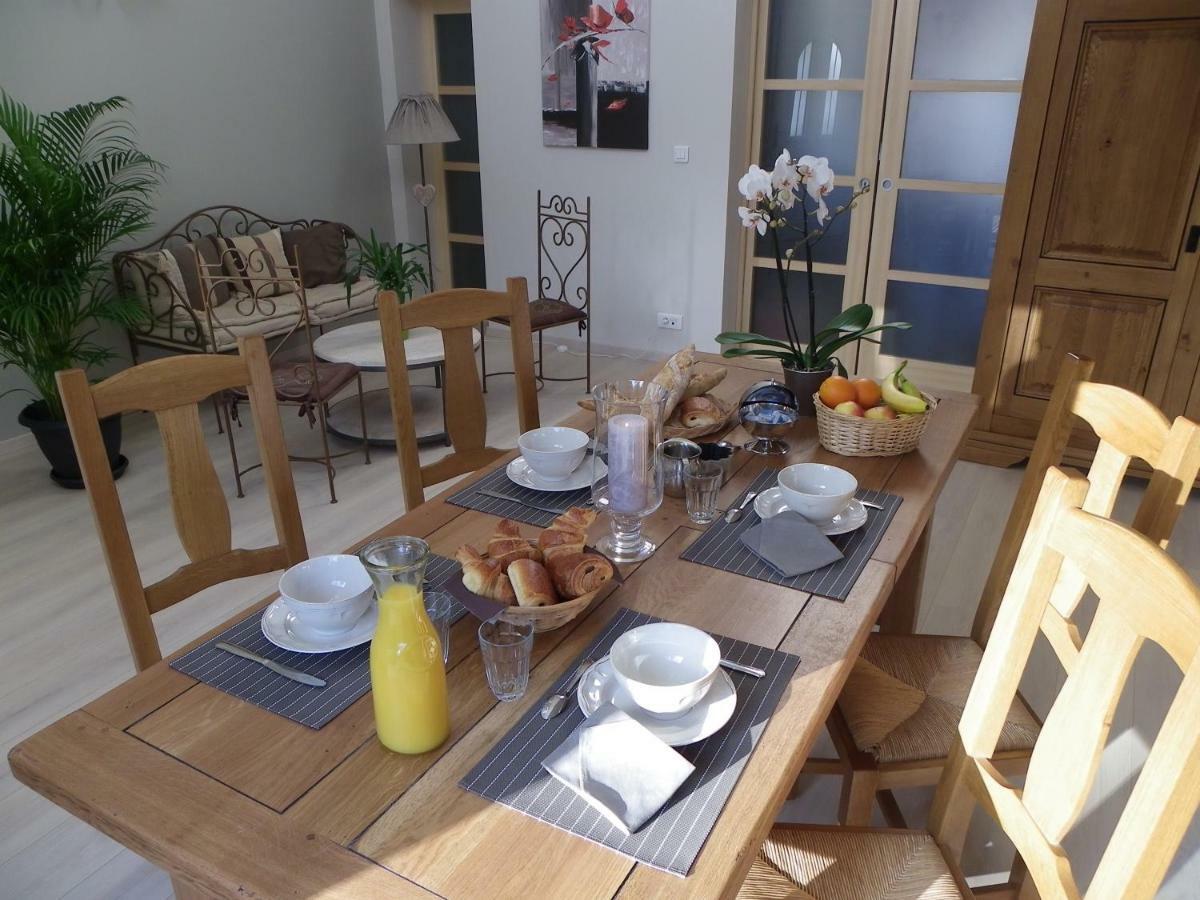 Le Logis De Saint-Martin Bed and Breakfast Haute-Goulaine Exteriör bild